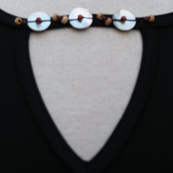 Avenue Plus Size Black Keyhole w Shell Buttons 3/4 Sleeve Knit Tunic Sz 14/16 - Picture 3 of 6